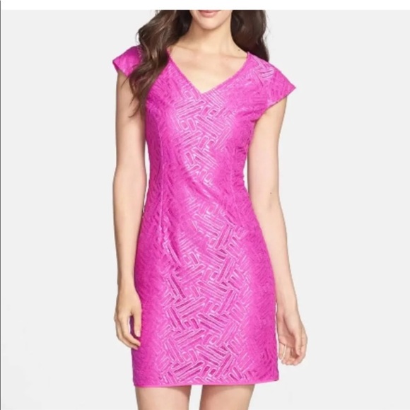 Lilly Pulitzer Dresses & Skirts - Lilly Pulitzer Pink Cap Sleeve Dress